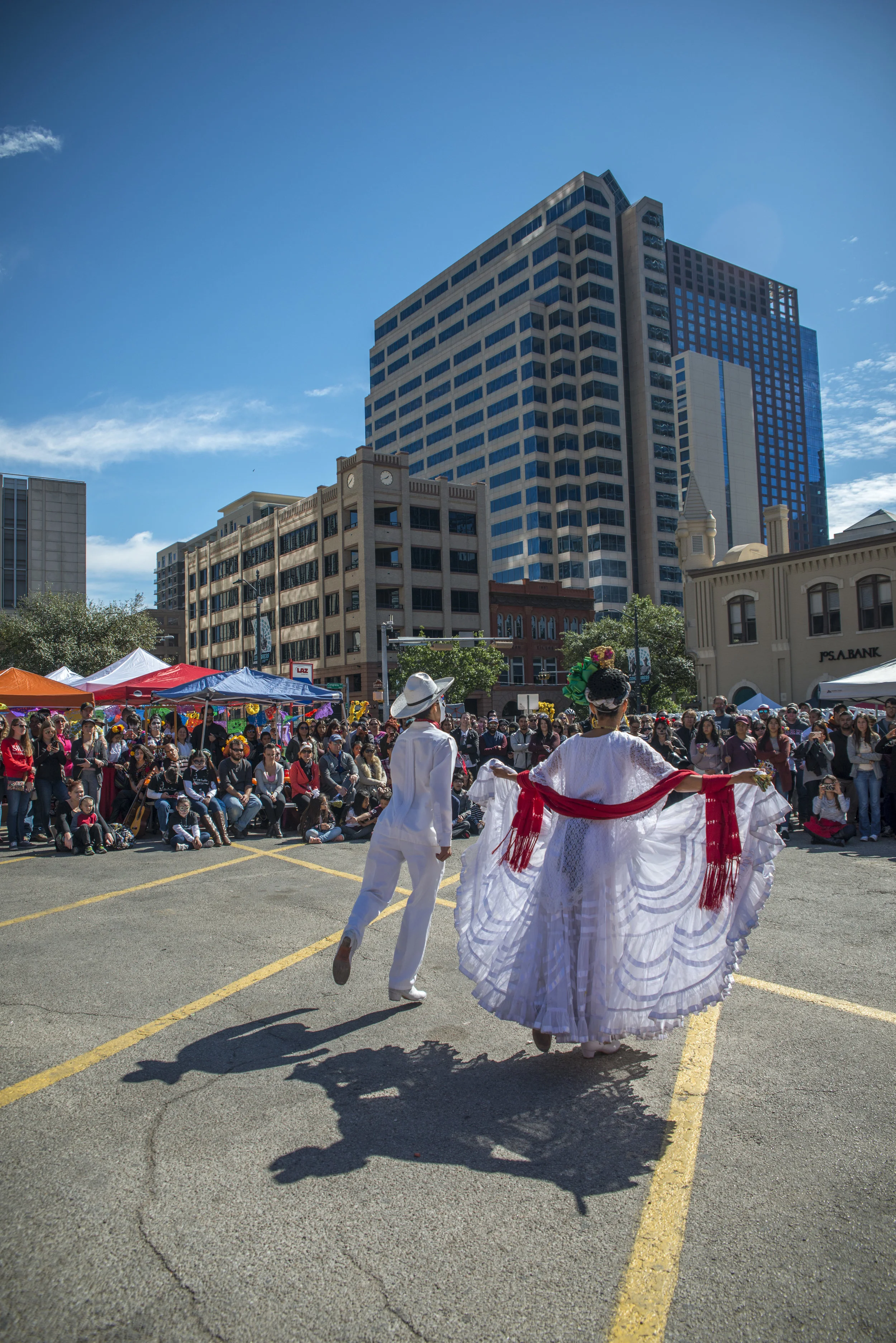 Dancers at Viva la Vida 2017