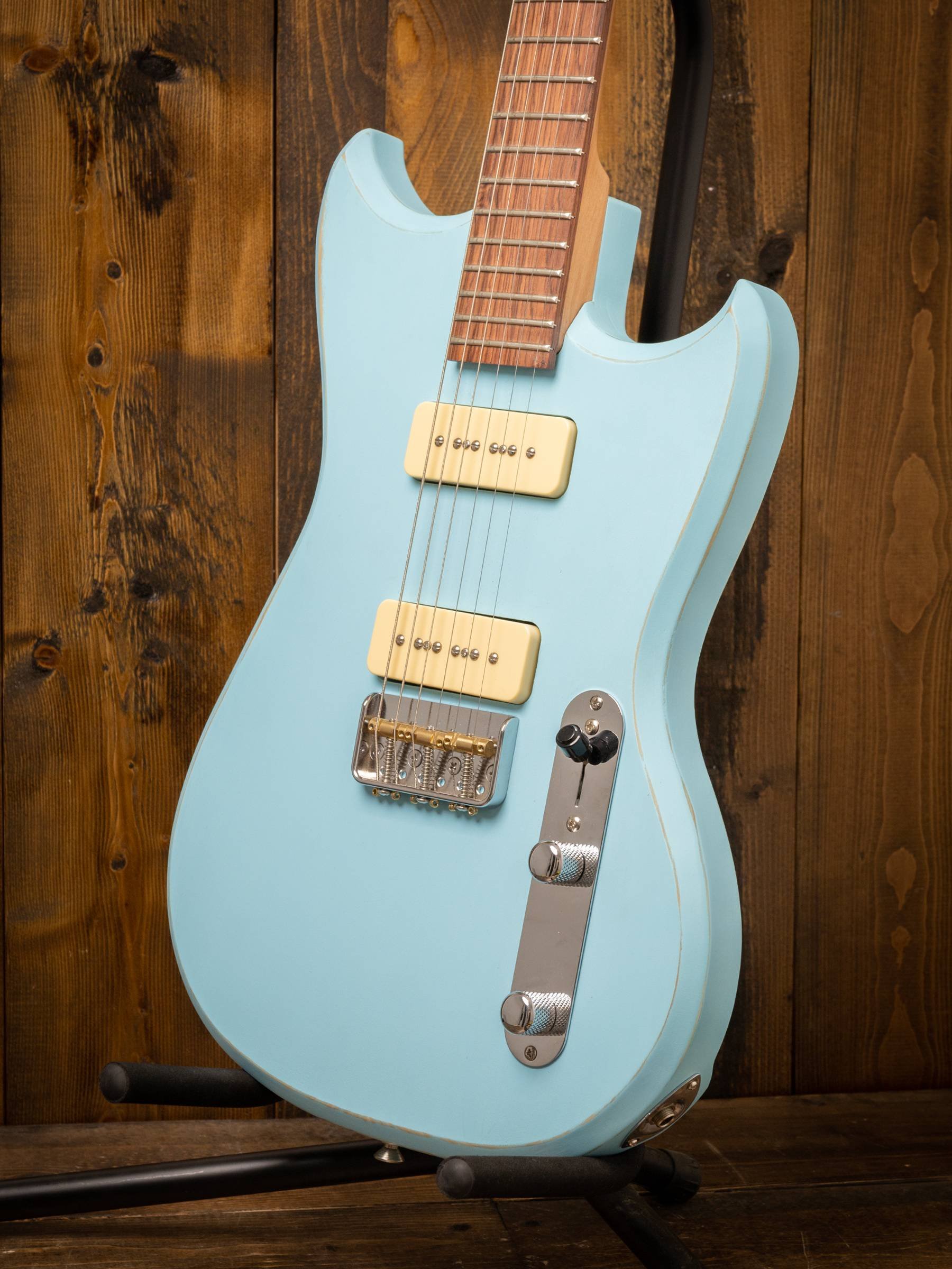 Coloma Guitars Roadworn Shortscale Blue.jpeg