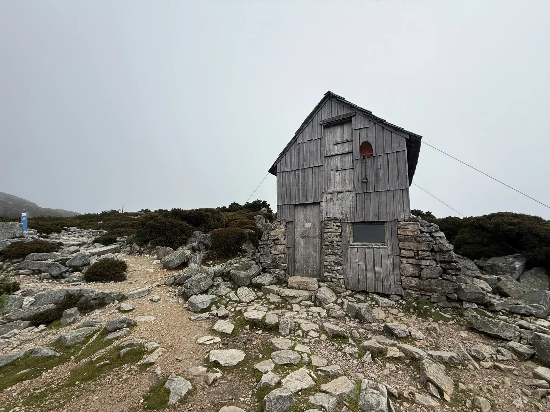 kitchen_hut_overland_track_tasmania.jpg