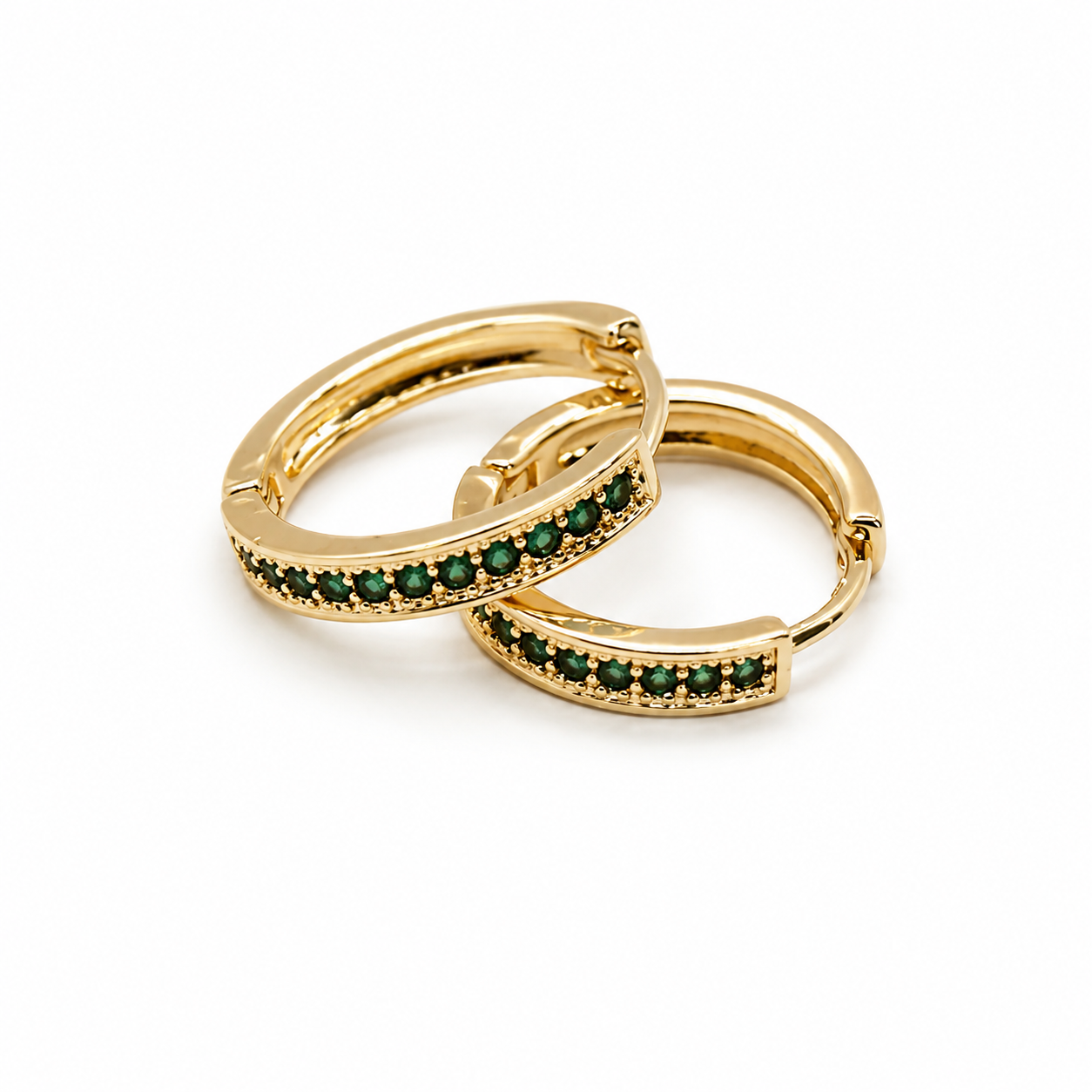 GREEN PAVE HUGGIE.png