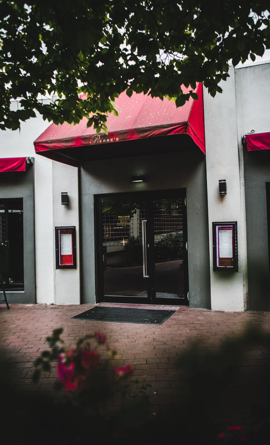 Pierre's (Web) (19 of 27).jpg