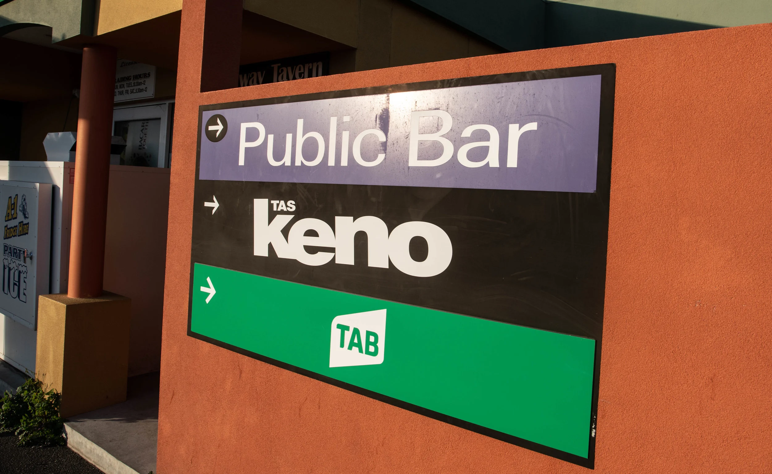 Midway Tavern (11 of 31).jpg