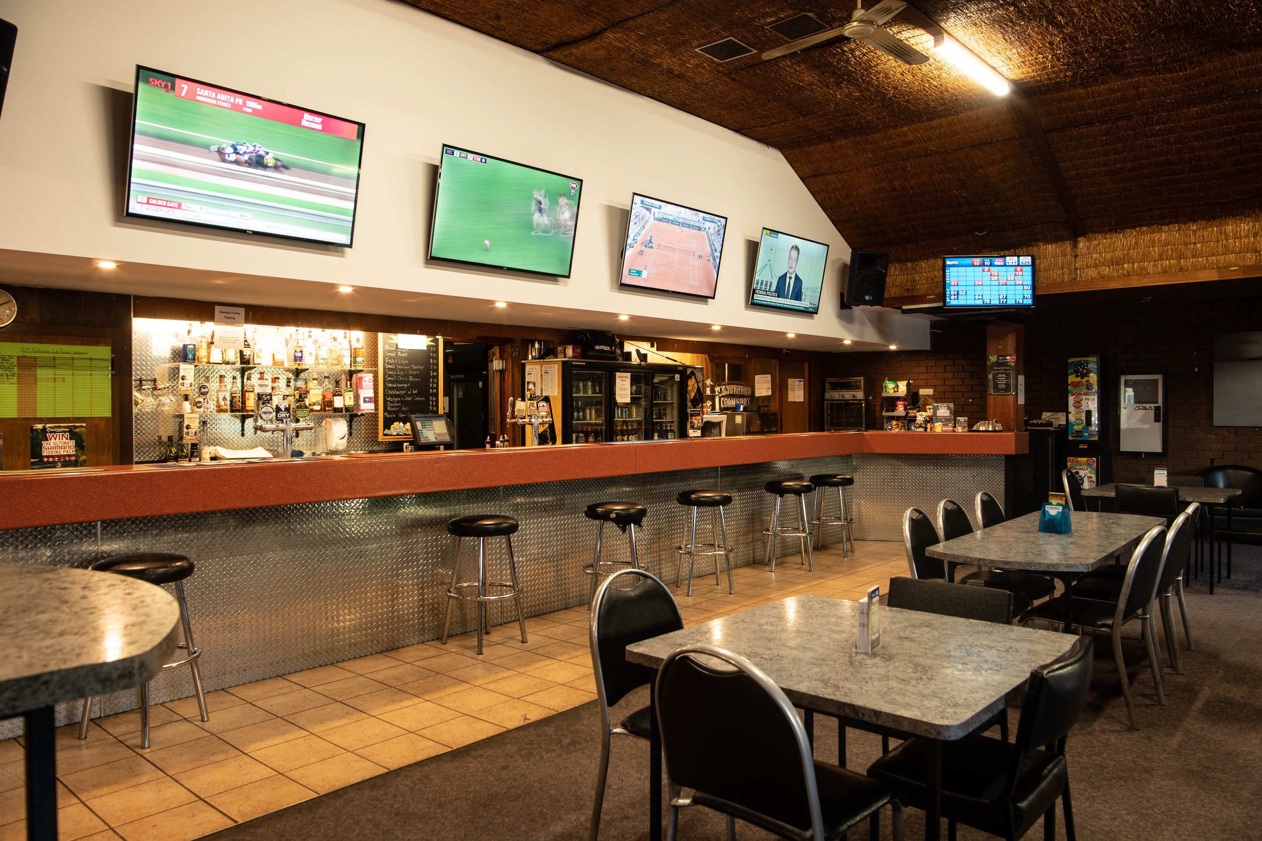 Midway Tavern (26 of 31).jpg