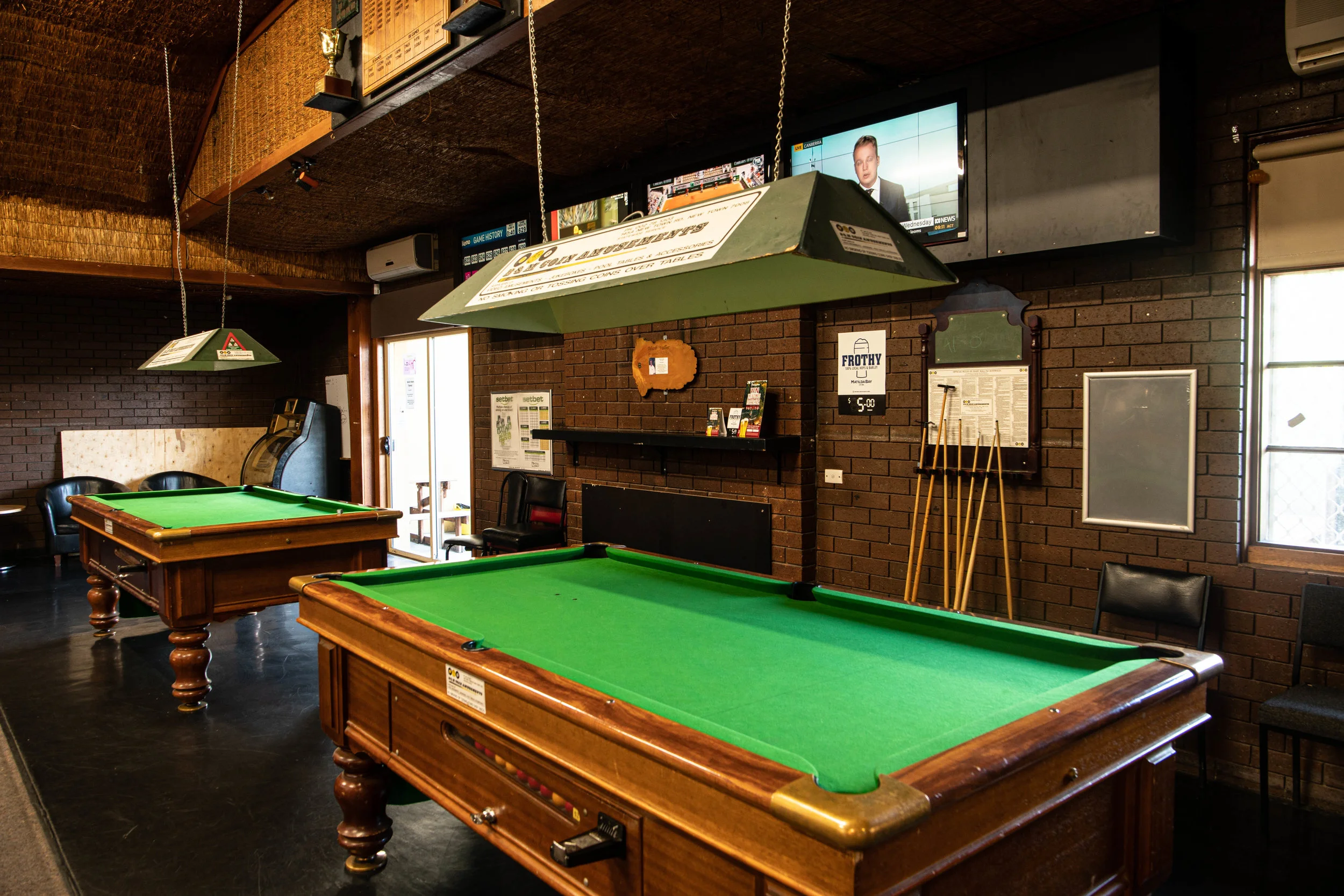 Midway Tavern (28 of 31).jpg