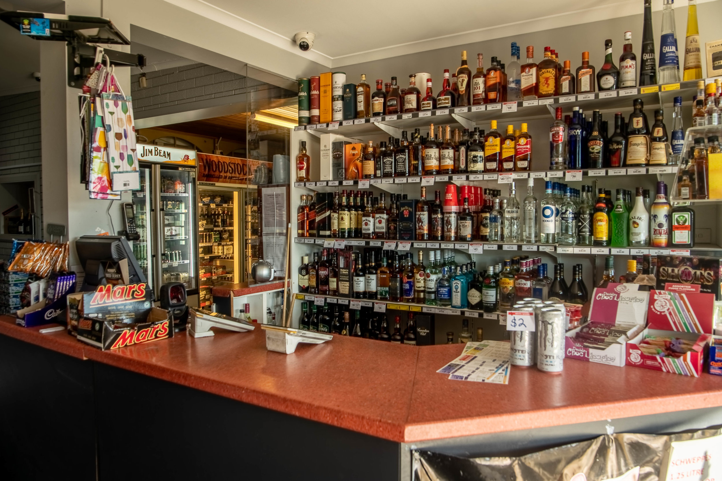 Midway Tavern (30 of 31).jpg