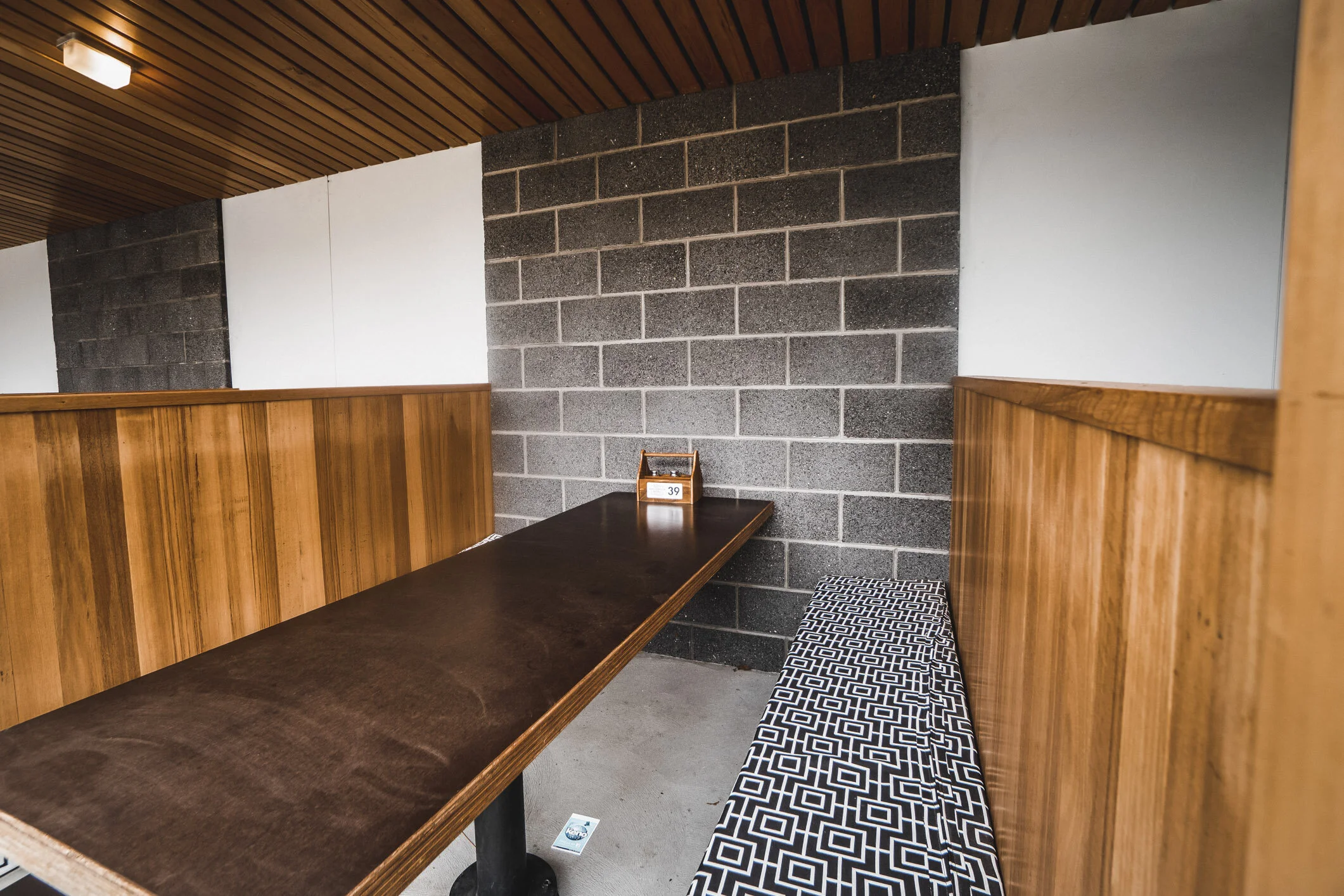 Risdon Brook Hotel (Web) (5 of 24).jpg