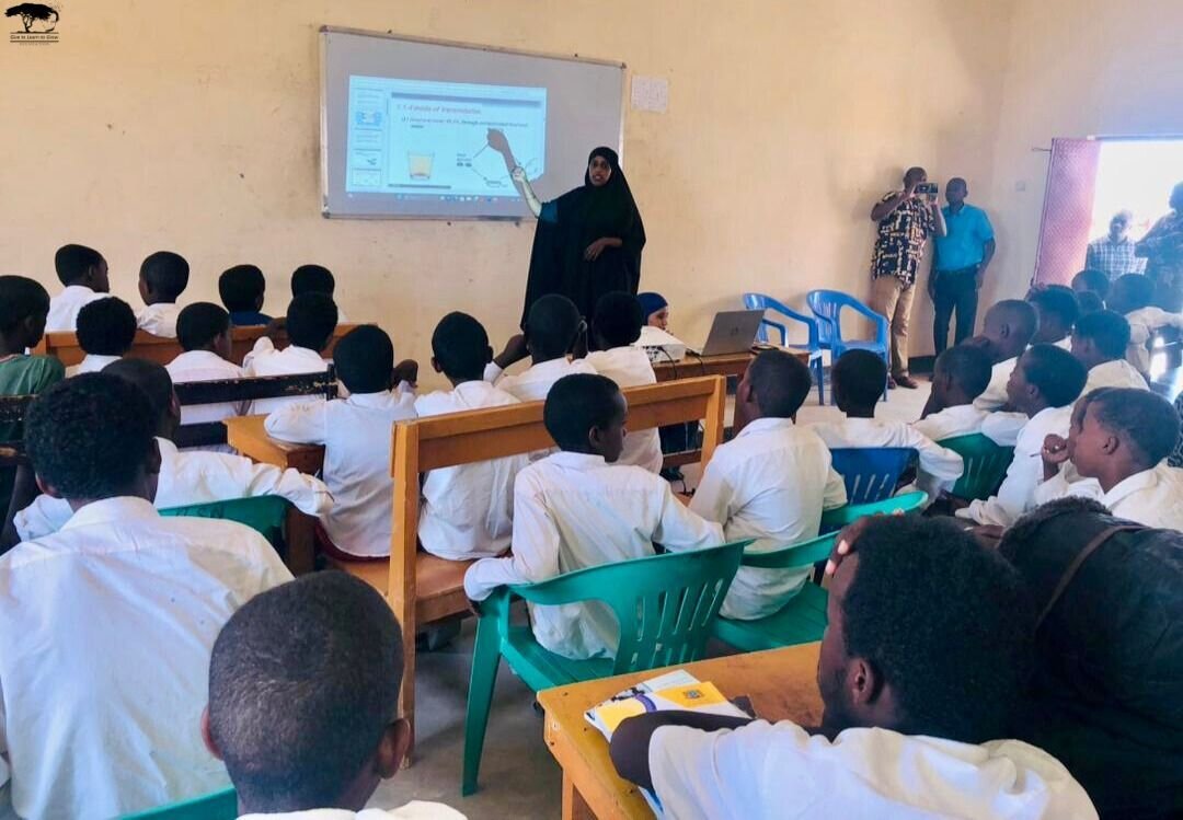 Happy for the vibrant class life at Ahmed Saeed Nalayeh School! From engaging lessons to supportive peers. 

Big shoutout to our excellent teachers for their dedication and our fellow students for making learning a joyous journey. Let's keep shining 