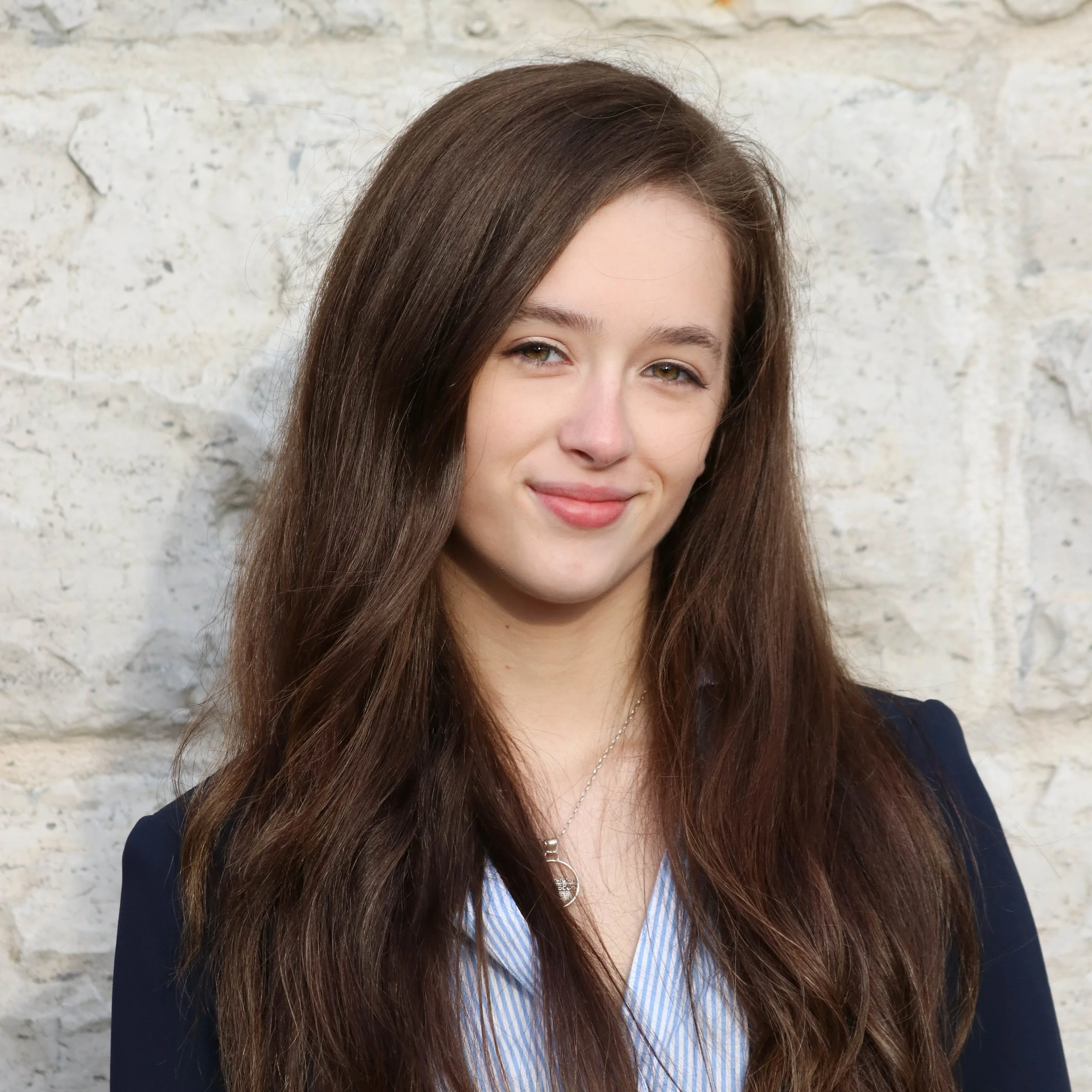 Emily Mason Co-Director of Events Meet Emily, a Co-Director of Events for QMUNi 2019! Born and raised in Vancouver, Emily is studying Biochemistry and Health Sciences. She plans to continue her education with a masters in public administration and eventually medical school. She hopes to work in public health, and dreams of contributing to similar international initiatives. Whether it is travelling during the summers, finding new adventures in Kingston, or planning the best socials for this year's conference, you can bet that Emily is putting her best foot forward!