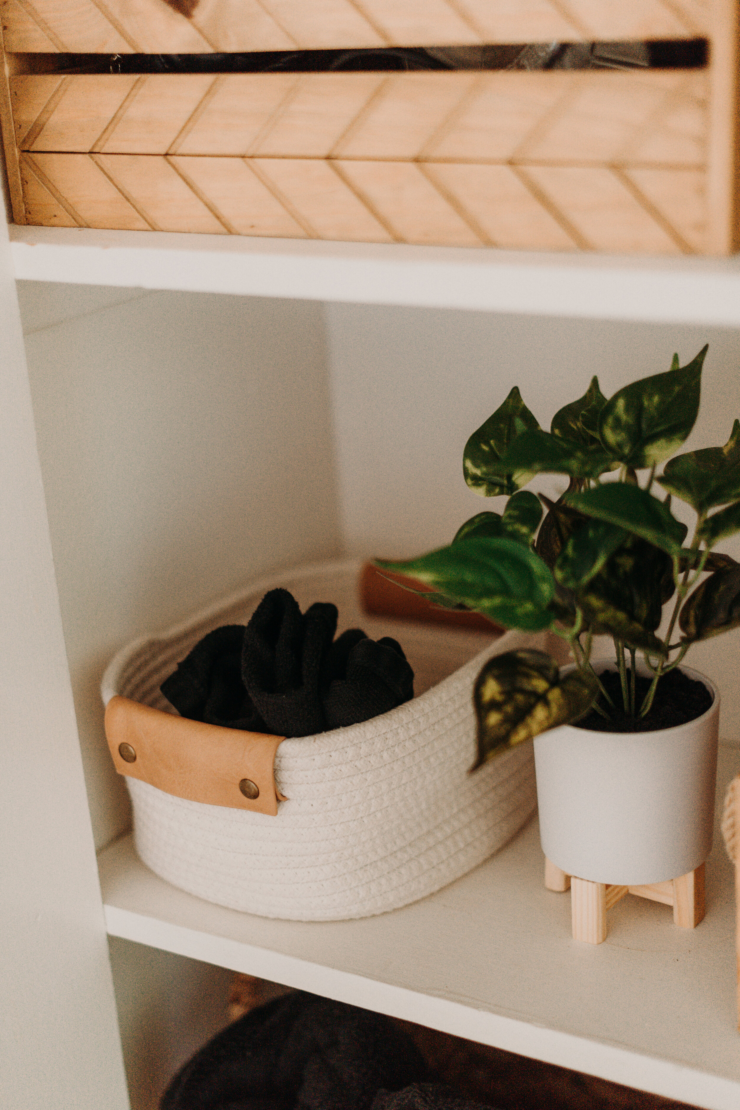 Brooke Summers Photography | Closet Inspiration: Open Closet Storage