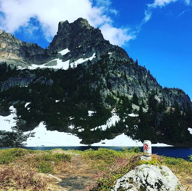 A cold Rainier next to Peggy&rsquo;s Pond in the Alpine Lakes Wilderness #beersandnature