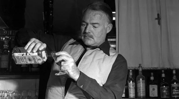 Ernest Hemingway in his natural environment. – SOURCE