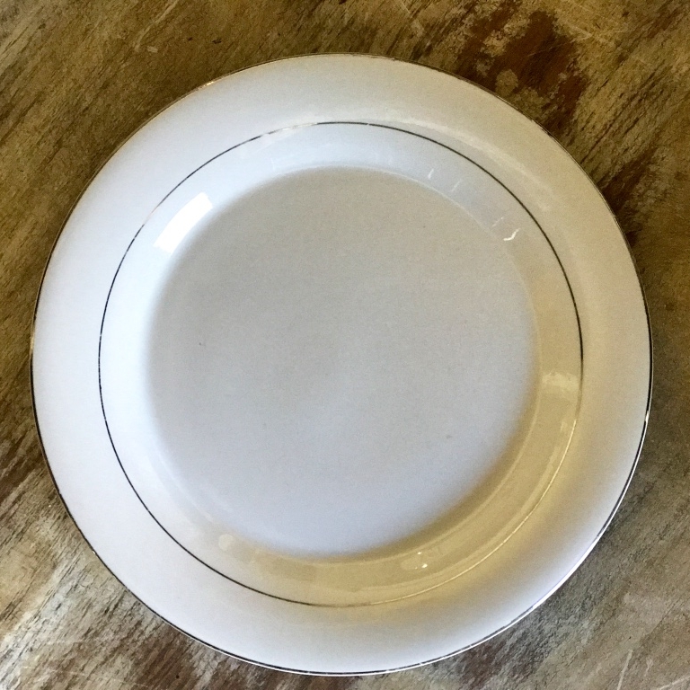 silver china dinner plate 2.jpg