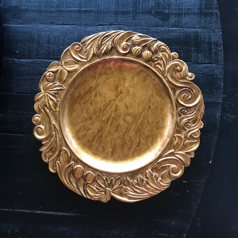 gold charger 7.jpg