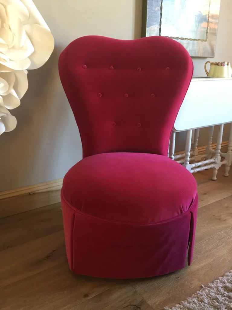 hot pink sweetheart chair.jpg