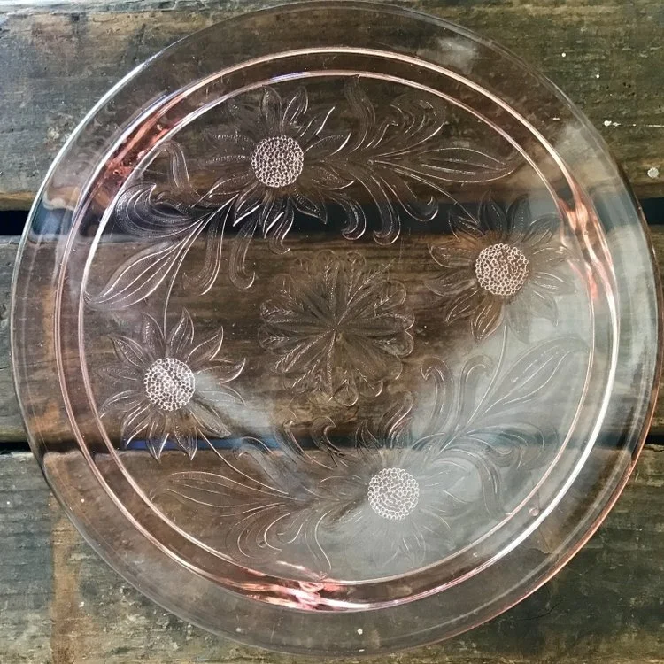 pink+glass+tray+medium2.jpg