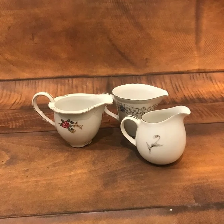 small+pitchers+3.jpg