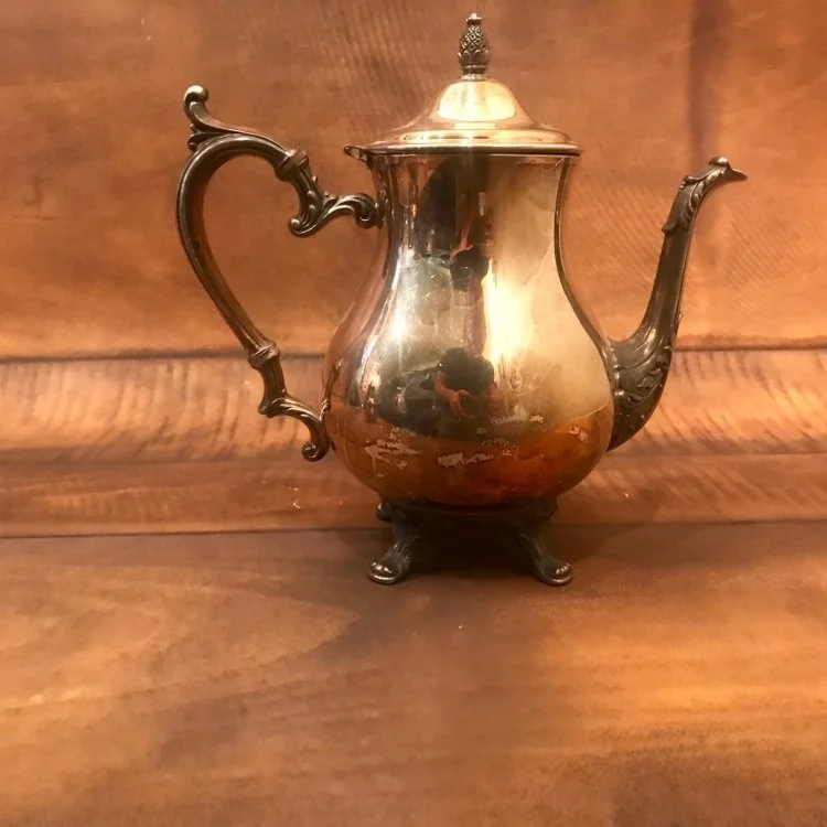 silver+tea+pot+2.jpg