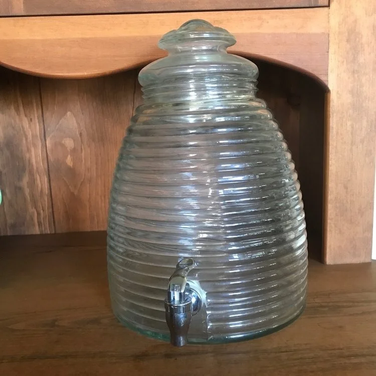 bee+hive+beverage+dispenser+2.jpg