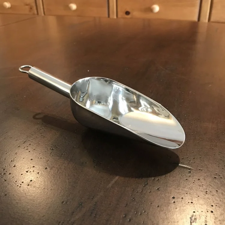 Stainless Steel Scoop 8 oz. shiny stainless steel scoops. Perfect for ice, candy bar, petals.