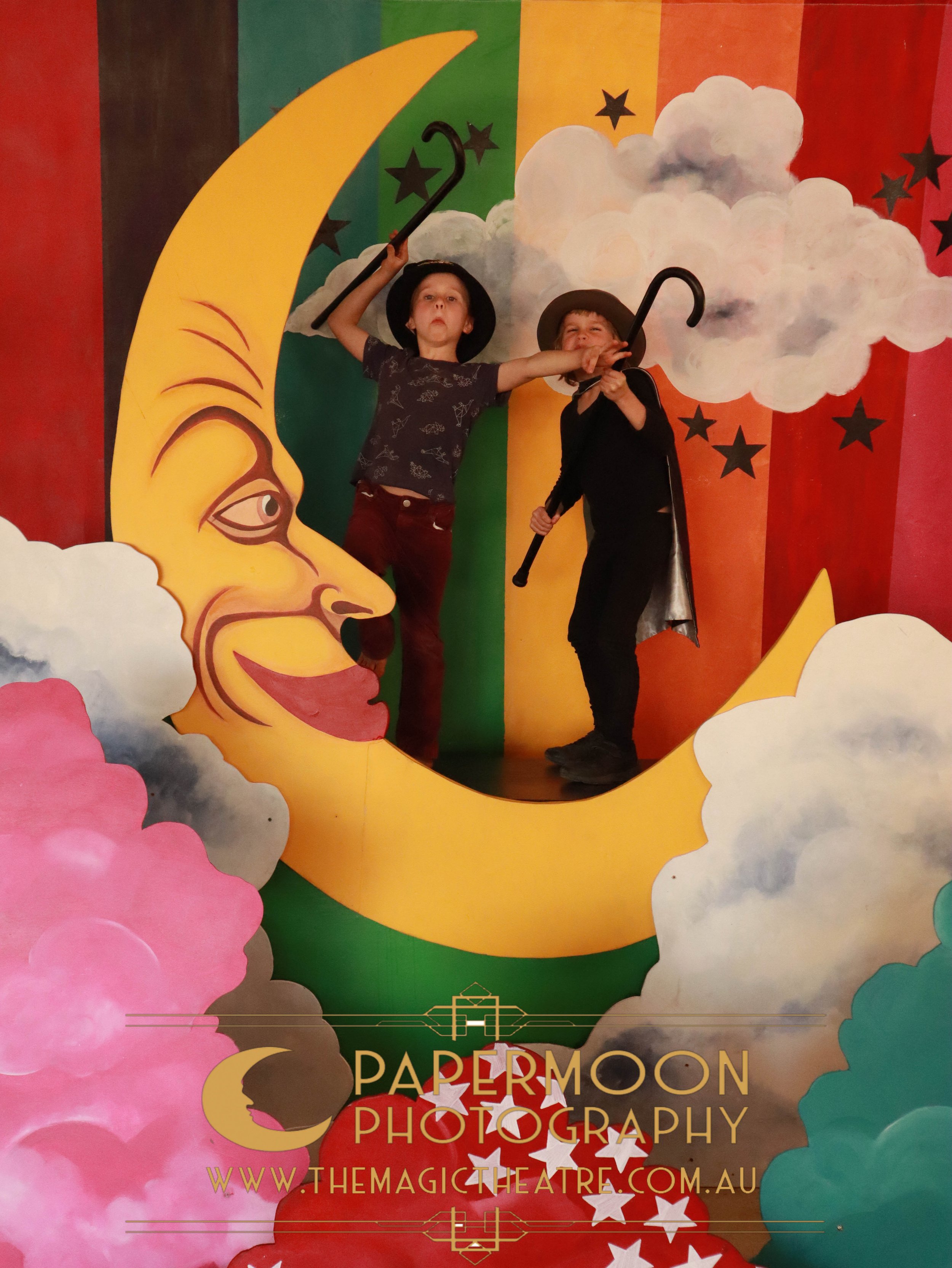 How to: Paper Moon Photobooth