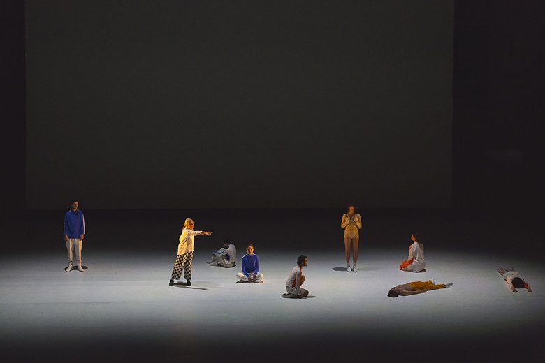  Agatha Gothe-Snape, Rhetorical Chorus, 2017, LIVE WORKS 2017, Presented by Performance Space, The Museum of Applied Arts and Sciences and Carriageworks, Sydney, TCG21455  (photo: Document Photography)  Costume design in collaboration with Agatha Got