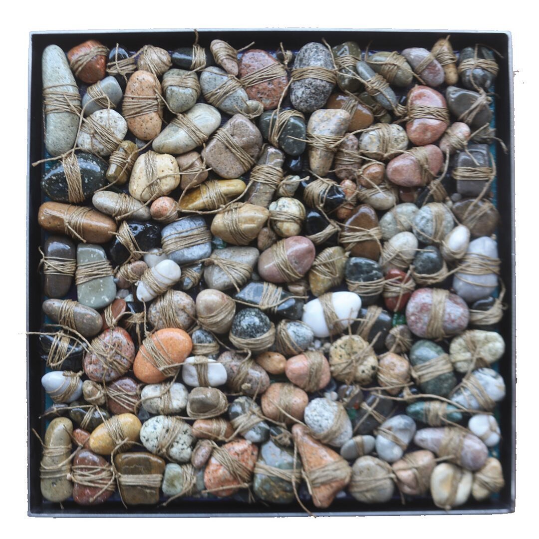 Title: Somewhere between boredom and suffering, 2020. Dim. 40 x 40cm (42cm x 42cm framed) Description, Stones, Rope, glass, pebbles, epoxy resin. #artinstallation #art #stones #sticksandstones #arte #rope #interiordesign #decor #natureinspired #artis
