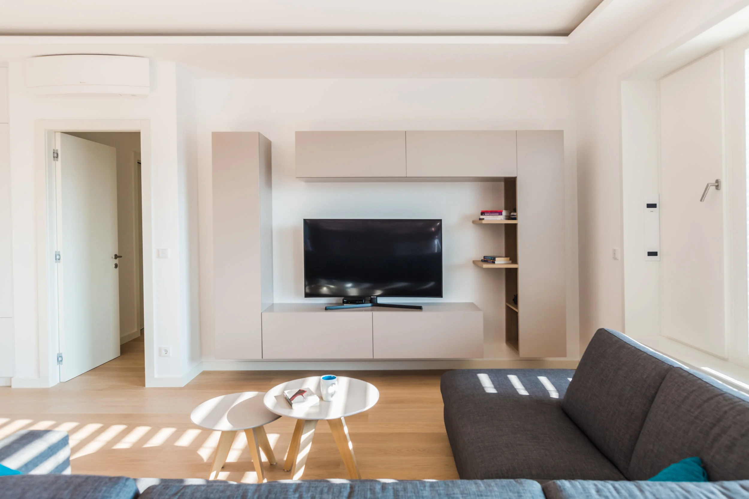 MIKL8860-Edit.jpg