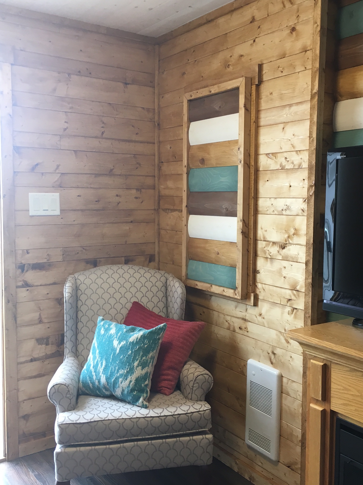 Whispering Wind Cove Cottages and RV Park