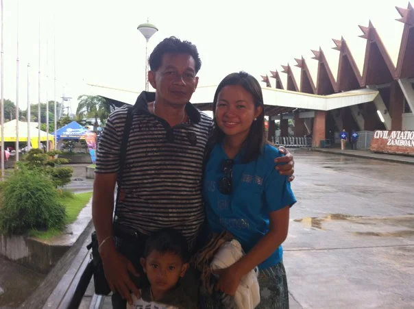 With my dad and my youngest brother on his side.