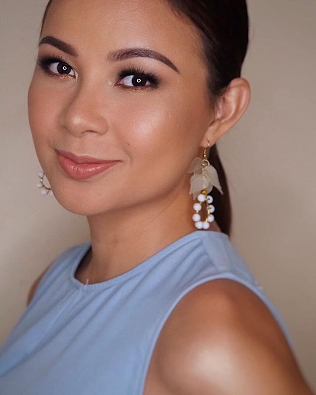 Yesterday 💙
.
.
💁🏻&zwj;♀️+💄: @terence_reborn 💃🏻: @zaloraph 
Earrings: @signetura 
#jlostyleteam