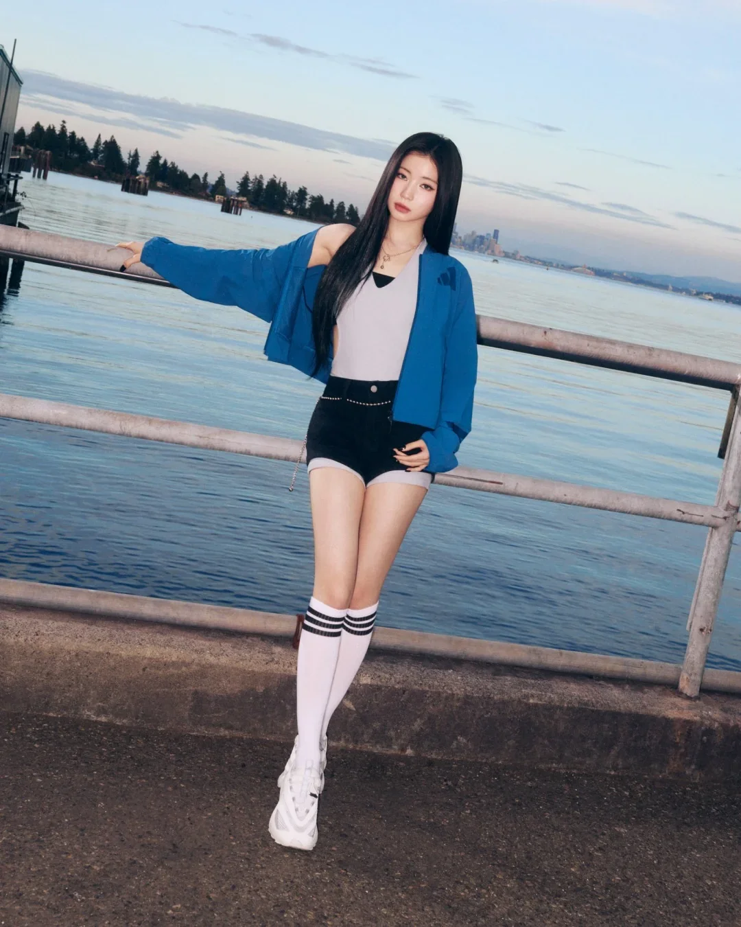 260406-babymonster-ig-update-for-adidas-v0-o84jr5gfrjtg1.webp
