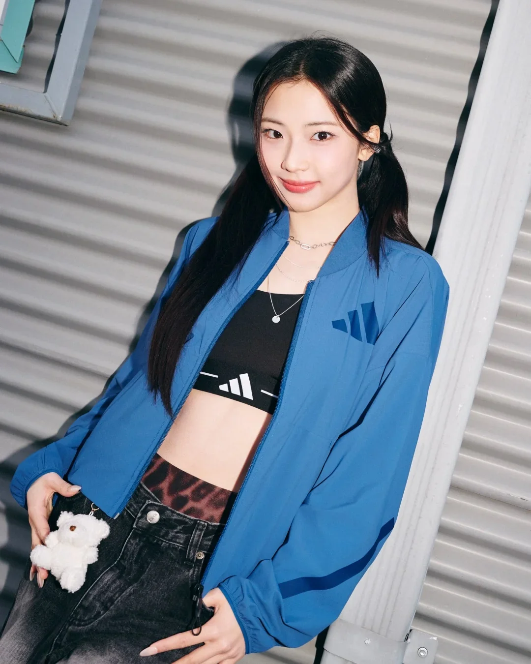 260406-babymonster-ig-update-for-adidas-v0-hwjrthkfrjtg1.webp
