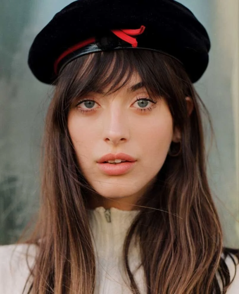 model-photography-drawing-beret.jpg