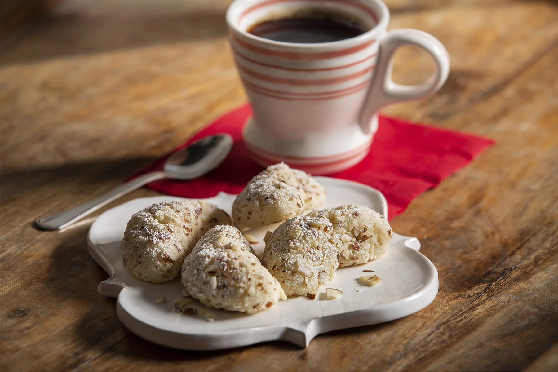 Lemon Almond Crescents — Mariani Nut