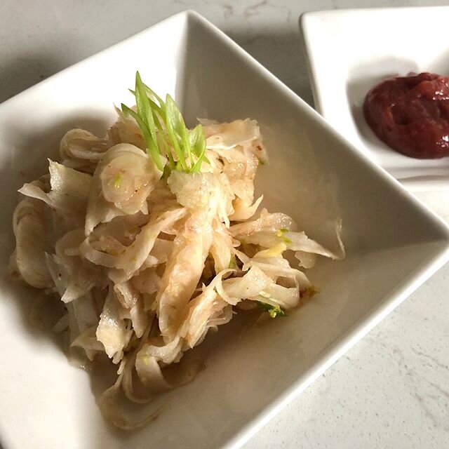 Ever wondered about umeboshi paste? Fresh, crisp fennel umeboshi slaw is one way to use this unique salty-tart-fruity ingredient. Click the link  in bio to head to kinshipcooking.com, sign up for my newsletter (Kinship Cooking Connection) to get reci