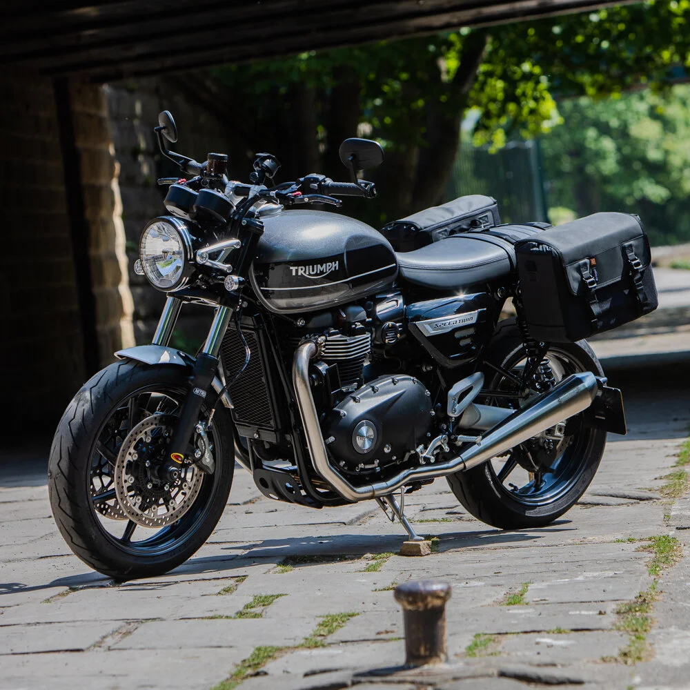 saddlebags for triumph street twin
