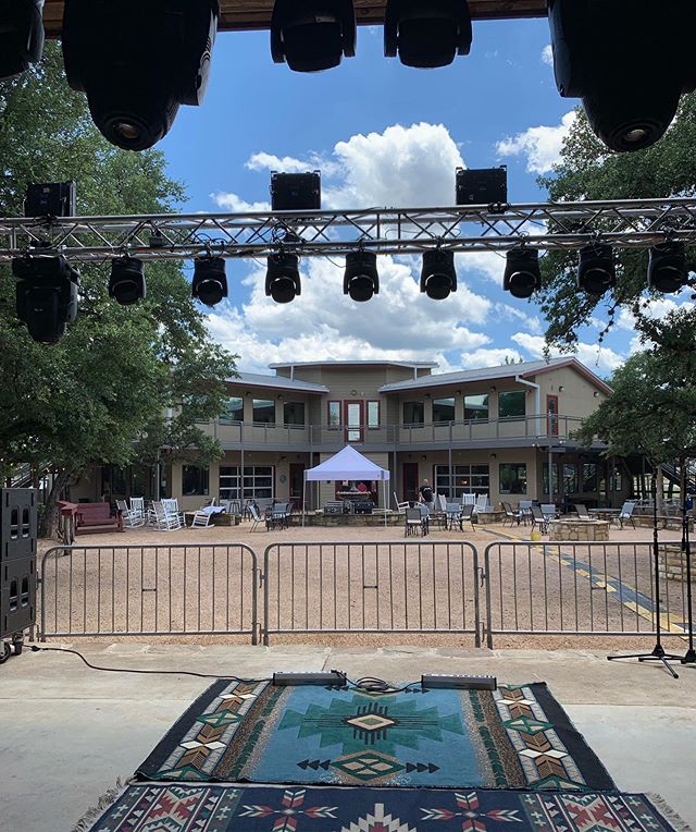 😎 A gorgeous today out at @hautespotvenue live music starting at 6pm with @dennyherrinband and @rogercreager 
Come say hi! .
.
#atxmusic #cedarparktx #livemusic #texasmusic #austintexas #livesound #music #texas