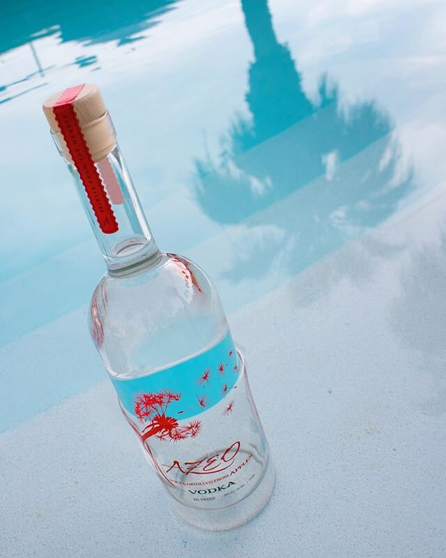 Don&rsquo;t let this winter get you down, order a bottle of Azeo vodka from @shots_box today and open up a bottle of summer.