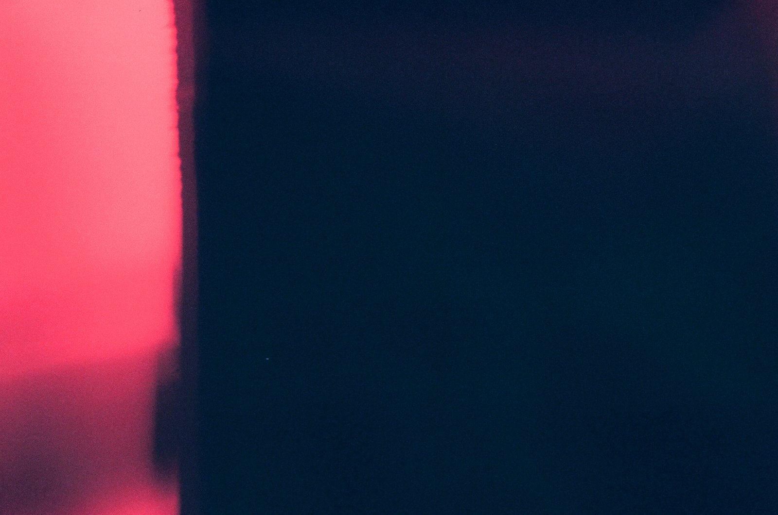 free_real_film_light_leak__by_grainsnap-d5crp8c.jpg