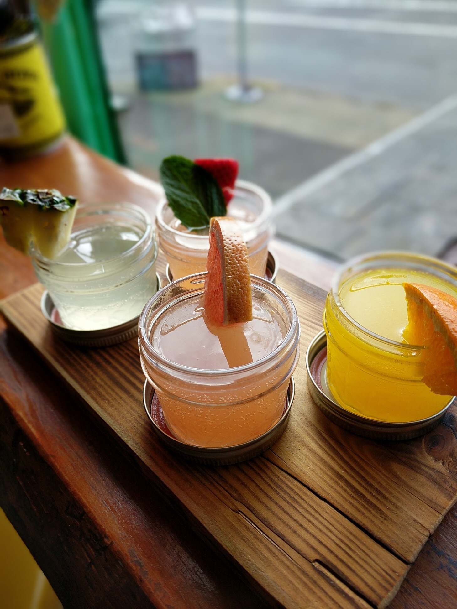 taco-pedaler-brunch-mimosa-flight.JPG