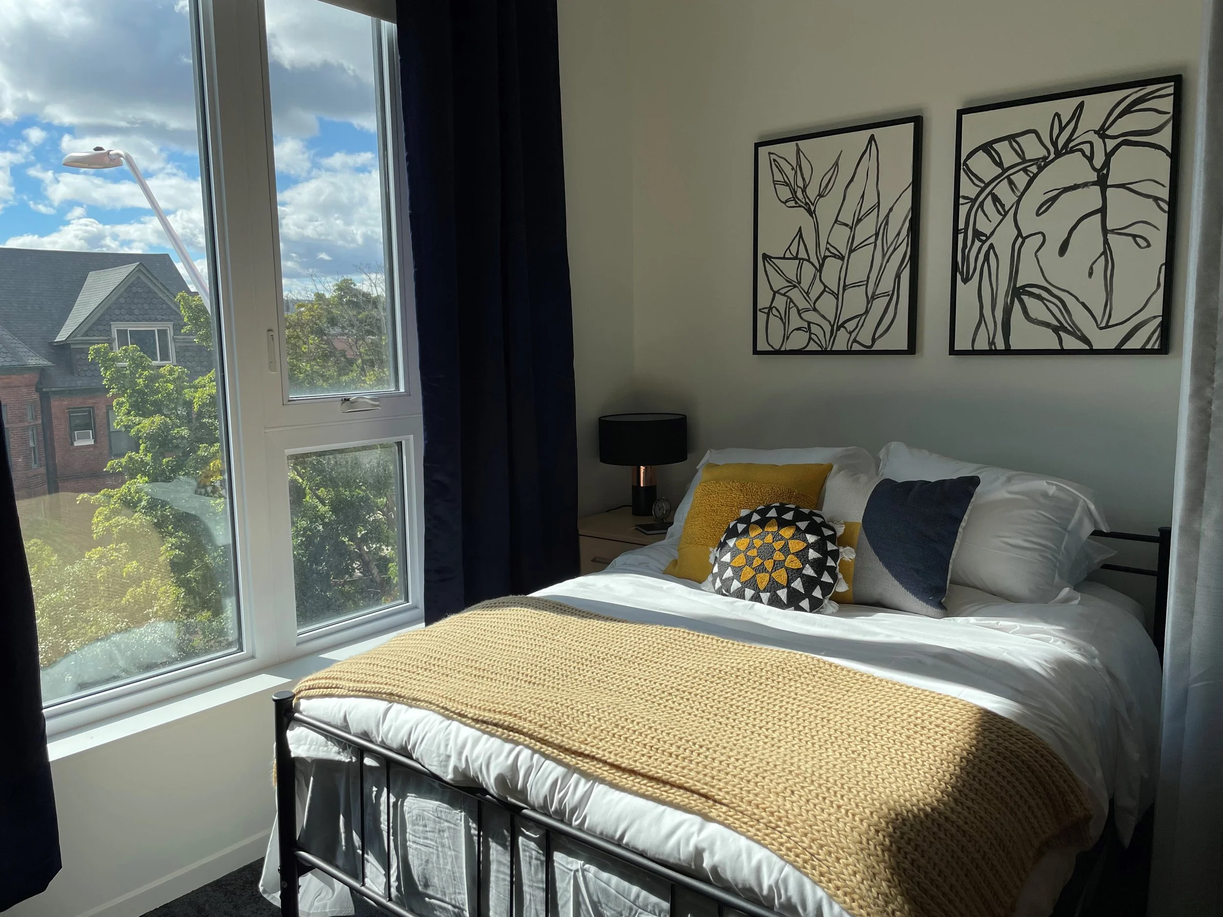 7 Bedroom.jpg