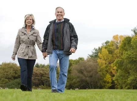 15562790_S_seniors_couple_walking_fall.jpg