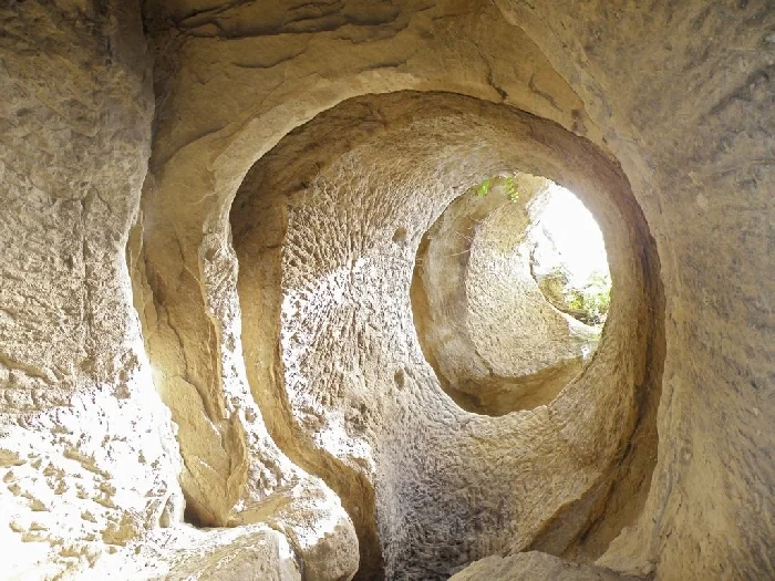 Temple from Sinca Veche_The Ceiling.jpg