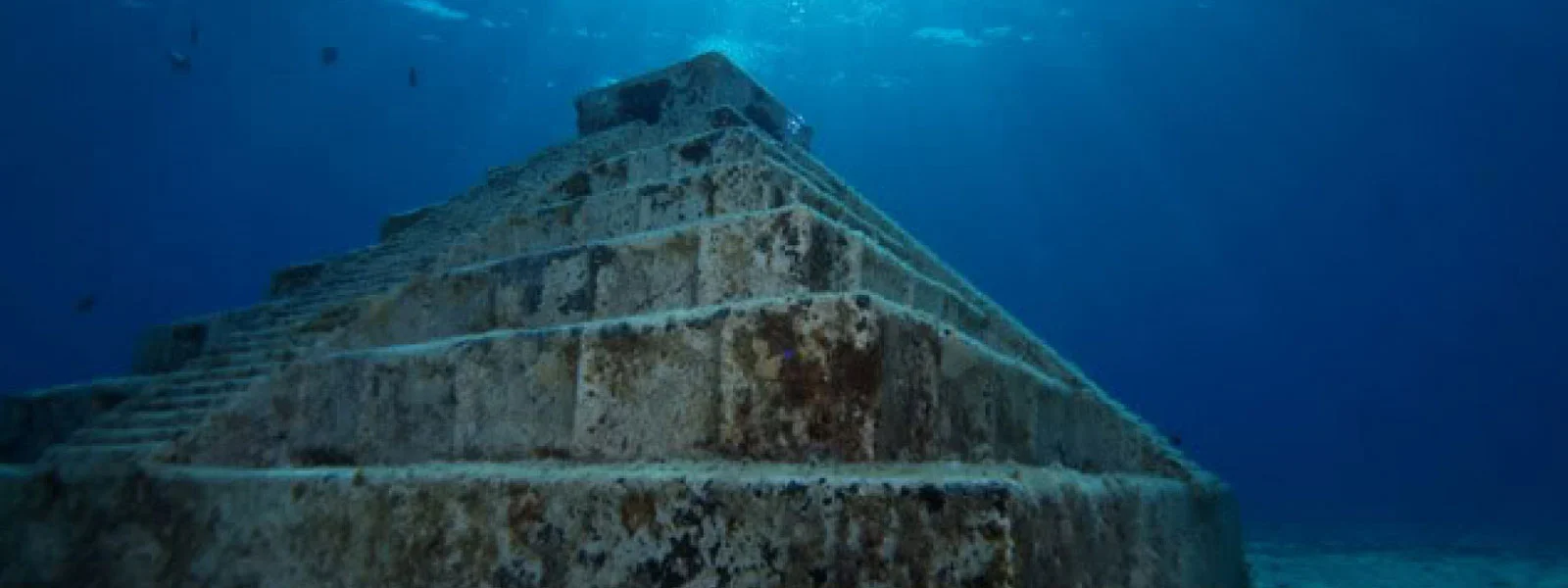 Pyramid Yonaguni Pyramid Japan.jpg