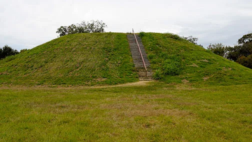 Sites Emerald Mound Mississippi.jpg