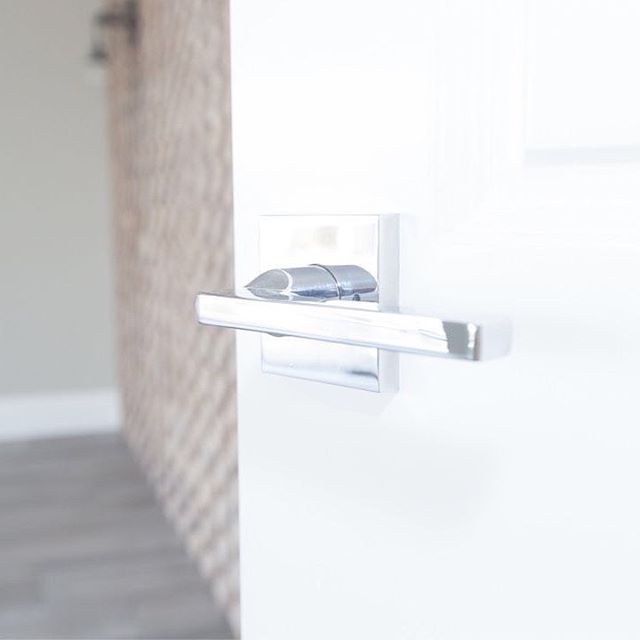 Welcome to a new week of getting things done! #MondayMood
.
.
.
.
.
#designdetails #howihaven #designisinthedetails #houseandhome #detailsmatter #mondayvibes #mondaymood #currentmood #mondaymotivation #happymonday #motivationmonday #interiorinspiration #instamotivation #OCInteriorDesigner #OrangeCountyHomes #OCHomes #Interior123 #CurrentSituation #OCInteriors #OrangeCountyInteriorDesigner #studioDMM #StyleatHome #HomeDecor #HomeDesign #InstaDecor #InstaDesign #CurrentDesignSituation #SMMakeLifeBeautiful #SoDomino