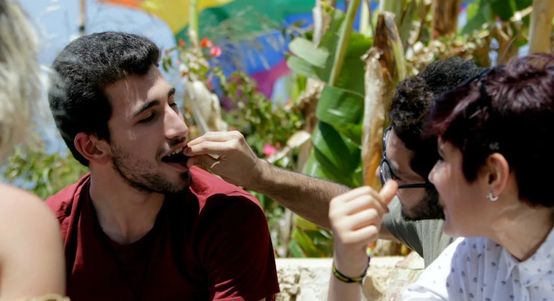 Des participants à la Beirut pride 2017 à Batroun au nord de Beyrouth (©Ibrahim Chalhoub : AFP).jpg