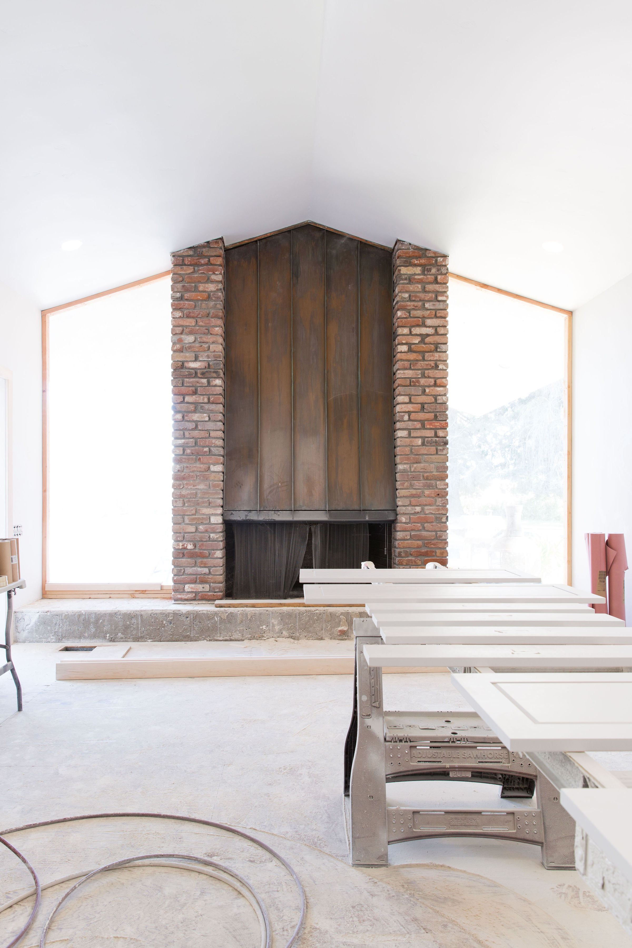 1960’S FAMILY ROOM BRICK & COPPER FIREPLACE