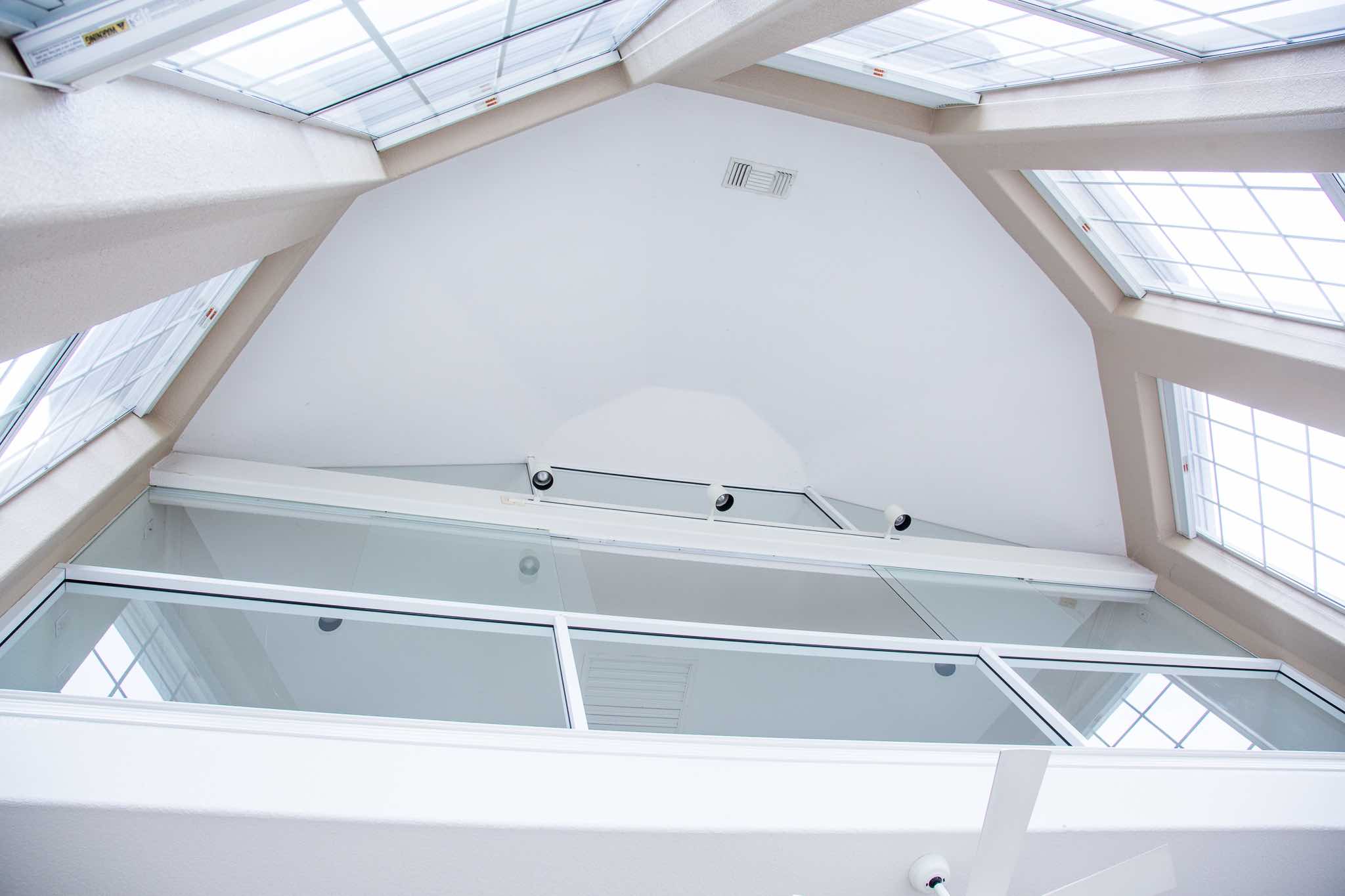 GREAT ROOM LOOKING UP TO THE MASTER SUITE