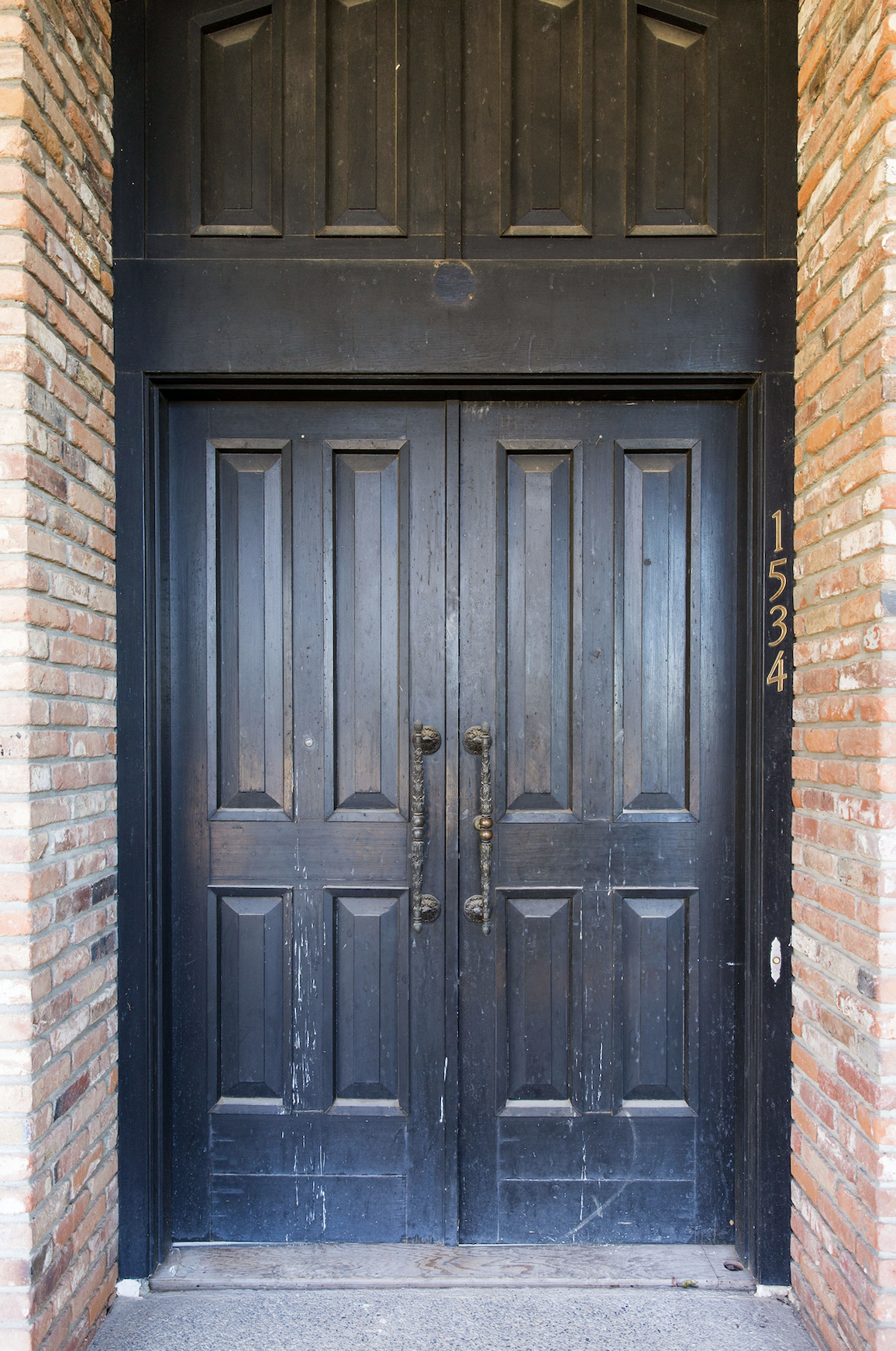 1960’S ORIGINAL FRONT DOOR & BRICK COLUMNS